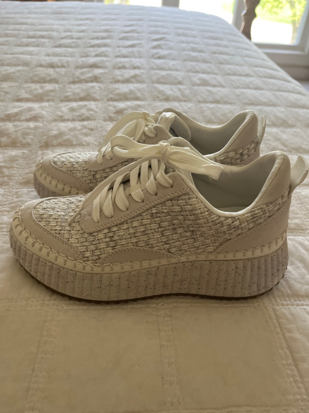 Universal Thread Cream Woven Platform Lace-Up Sneakers